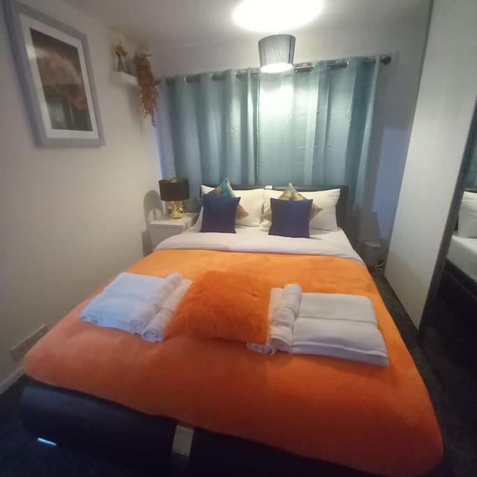 Golden Plush Suites - Beautiful Luxury 3 Bed House In Leicester Exteriör bild